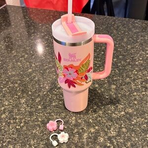 Stanley Pink Floral Mother’s Day exclusive Mug with Straw